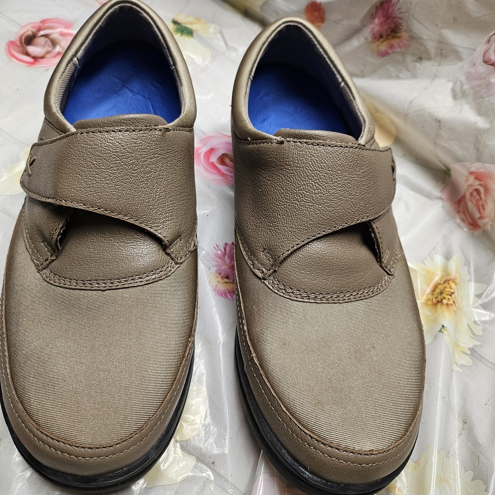 Apex Petals - Women's Stretch Shoes